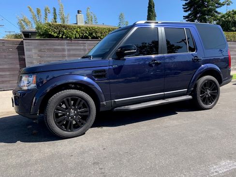 Used 2016 Land Rover LR4 HSE Silver Edition AWD/4WD image 10