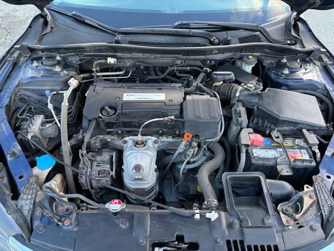 Used 2015 Honda Accord LX image 12