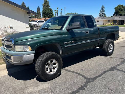 Used 1999 Dodge Ram 1500 Truck 4x4 Quad Cab image 9