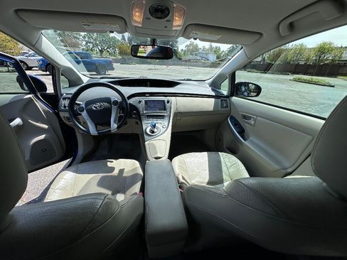 Used 2010 Toyota Prius Five image 31