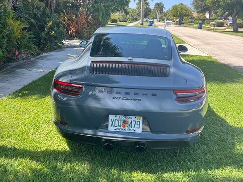 Used 2018 Porsche 911 Carrera image 5