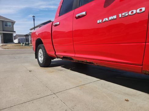 Used 2012 RAM 1500 Classic SLT image 18