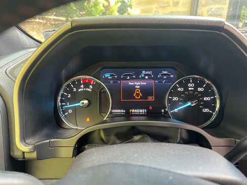 Used 2019 Ford F450 Platinum w/ Platinum Ultimate Package AWD/4WD image 10