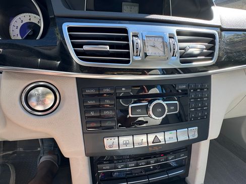 Used 2014 Mercedes-Benz E 350 Sedan image 20