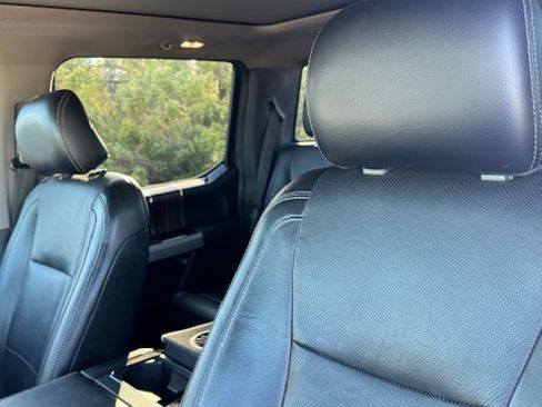 Used 2016 Ford F150 Lariat image 10