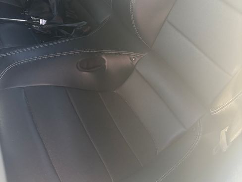 Used 2022 Ford Mustang Premium image 10