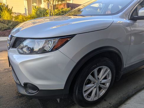 Used 2017 Nissan Rogue Sport S w/ S Appearance Package image 5