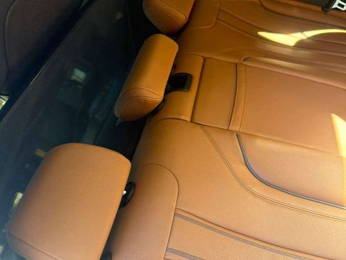 Used 2019 BMW 530e w/ M Sport Package image 12