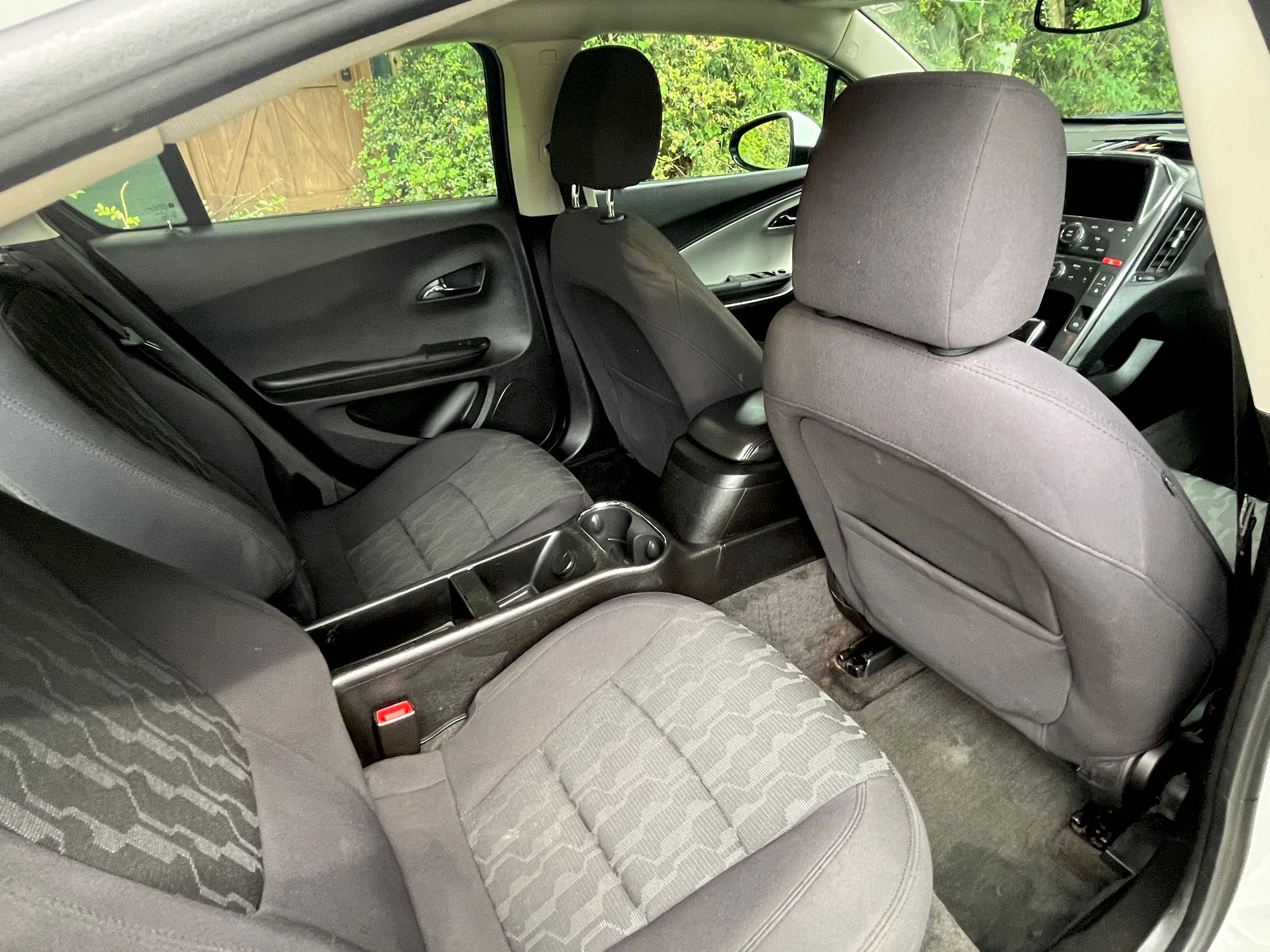 Used 2014 Chevrolet Volt w/ Enhanced Safety Package 1 FWD image 21