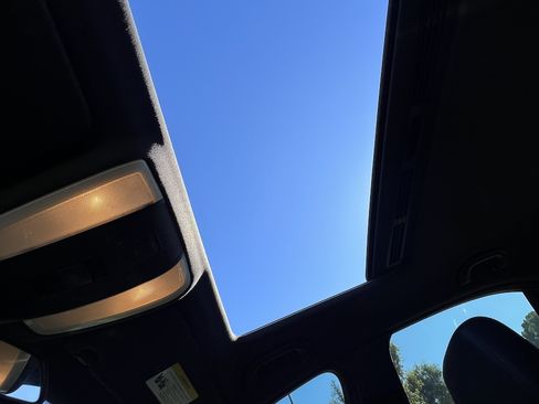 Used 2012 Mercedes-Benz C 250 Sedan image 26