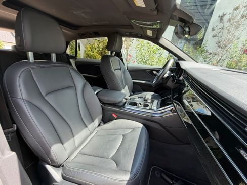 Used 2019 Audi e-tron Premium Plus AWD/4WD image 11