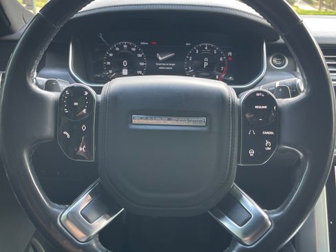Used 2020 Land Rover Range Rover HSE image 15