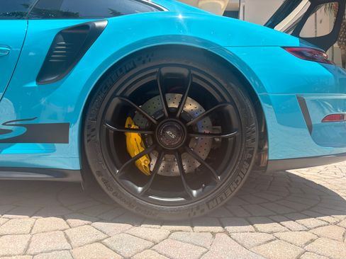 Used 2019 Porsche 911 GT3 RS RWD image 11