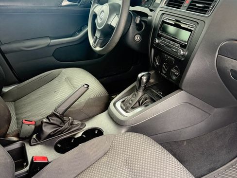Used 2012 Volkswagen Jetta S image 11