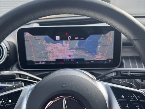 Used 2025 Mercedes-Benz C 300 4MATIC Sedan image 10