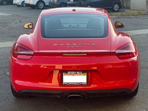 Used 2016 Porsche Cayman image 5