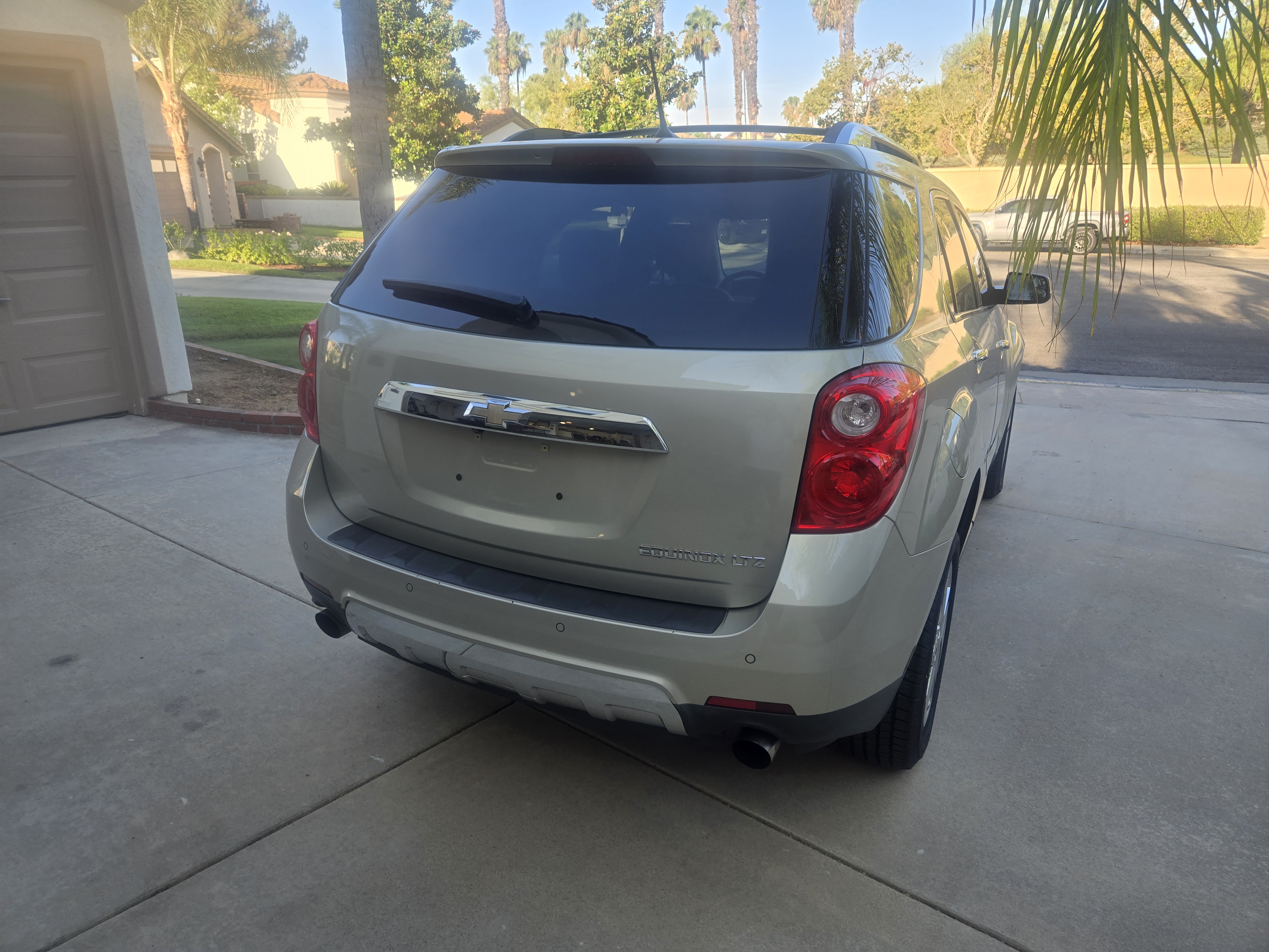 Used 2014 Chevrolet Equinox LTZ FWD image 12
