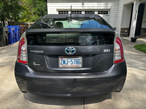 Used 2013 Toyota Prius Two FWD image 5