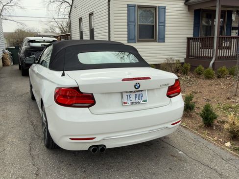Used 2018 BMW 230i 230i Convertible 2D w/ Premium Package image 2