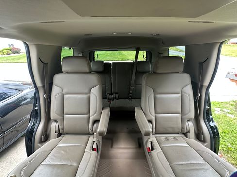 Used 2015 Chevrolet Tahoe LTZ AWD/4WD image 13