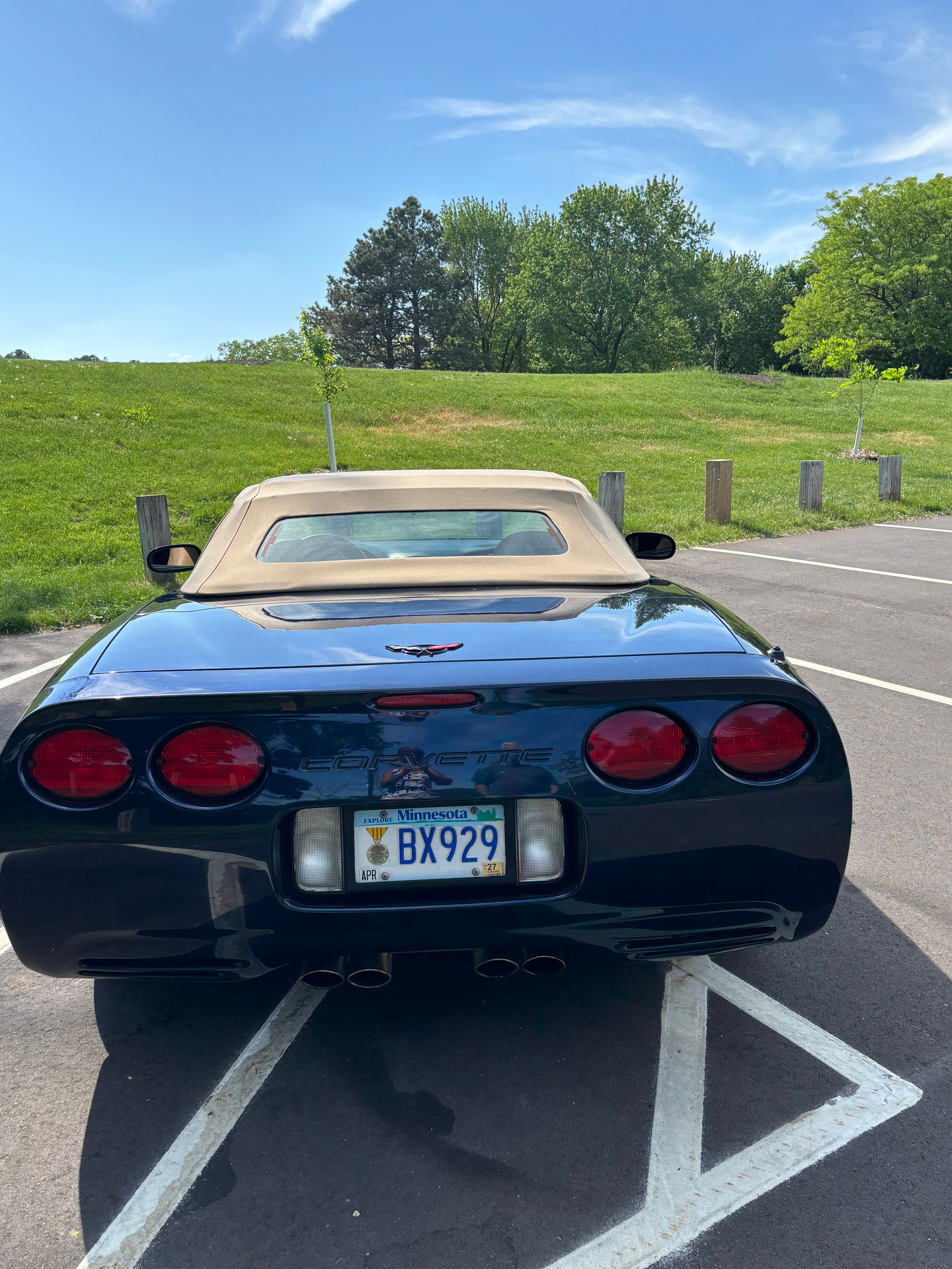 Used 2000 Chevrolet Corvette Convertible w/ Performance Handling Pkg RWD image 21