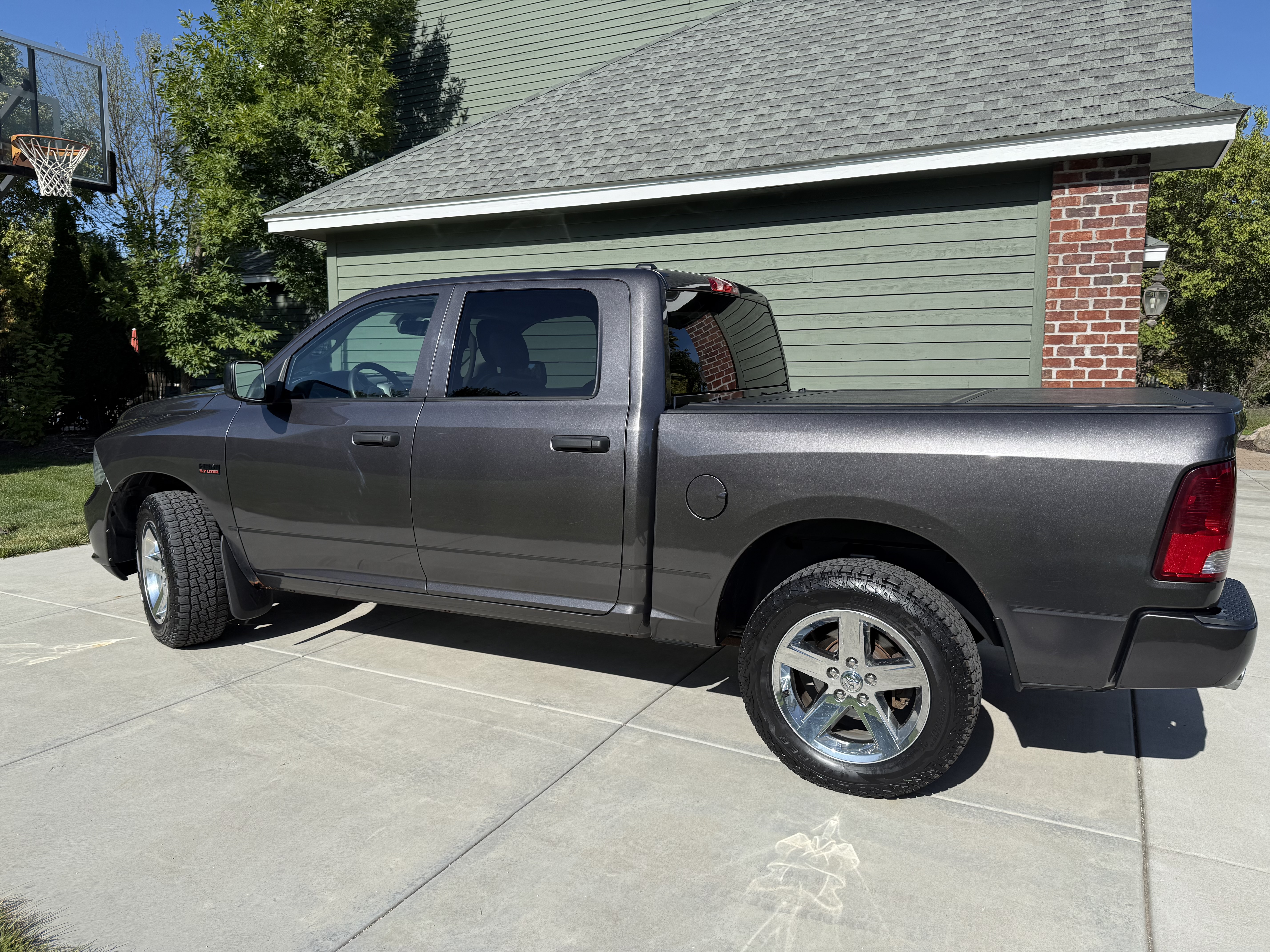 Used 2015 RAM 1500 Express AWD/4WD image 4