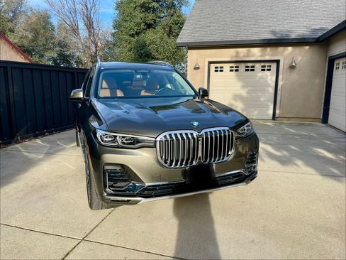 Used 2020 BMW X7 xDrive50i w/ Off-Road Package image 1