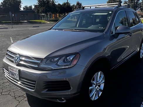 Used 2013 Volkswagen Touareg Sport image 1