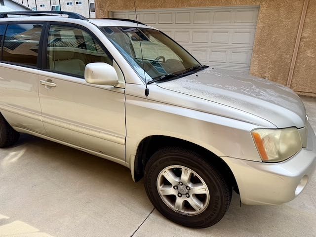 Used 2002 Toyota Highlander 2WD V6 w/ Appearance Pkg image 10