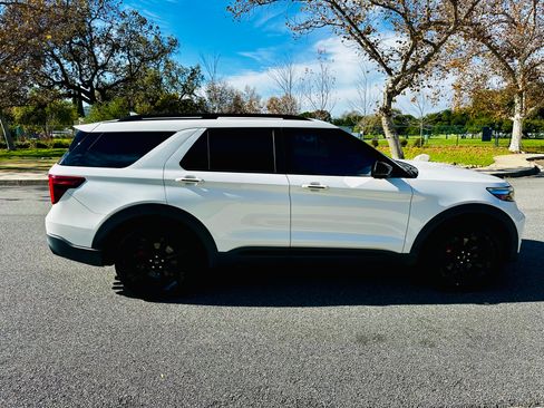 Used 2020 Ford Explorer ST w/ ST Street Pack image 1
