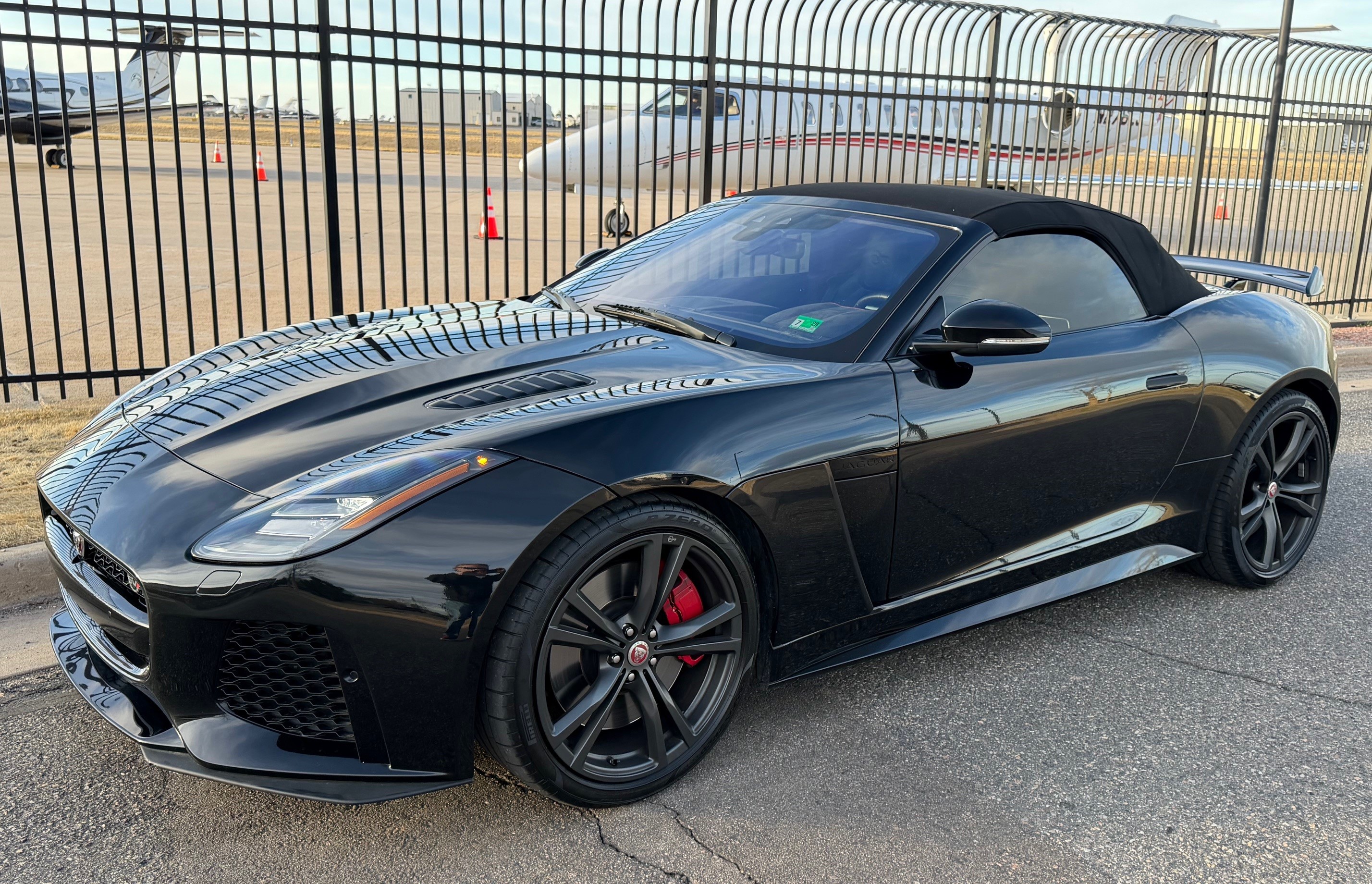 Used 2020 Jaguar F-TYPE SVR AWD/4WD image 10