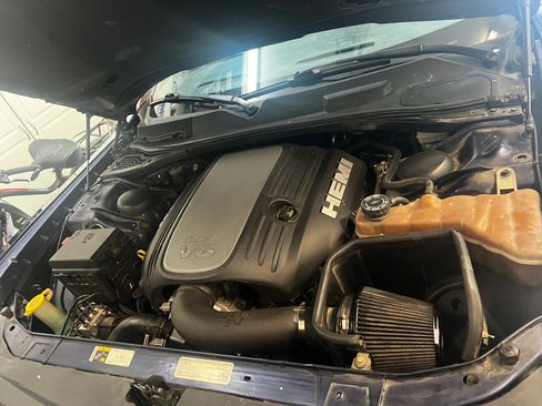 Used 2013 Dodge Challenger R/T w/ Sound Group II image 5