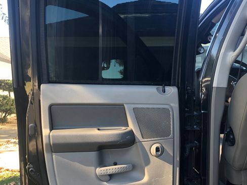 Used 2006 Dodge Ram 3500 Truck SLT image 30