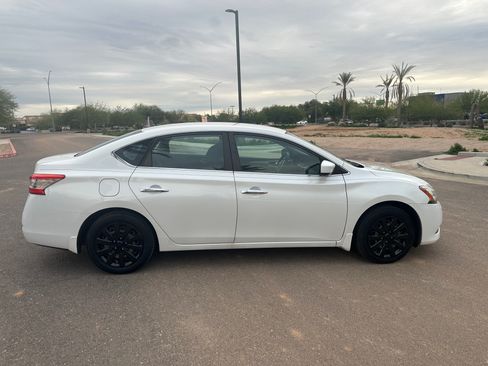 Used 2013 Nissan Sentra S image 2