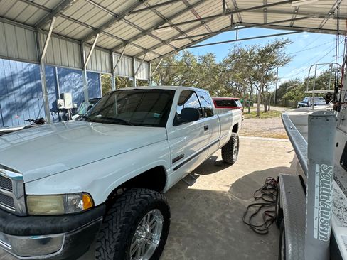 Used 2001 Dodge Ram 2500 Truck 4x4 Quad Cab image 6
