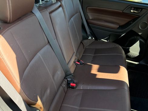 Used 2018 Subaru Forester 2.5i Touring w/ Popular Package #3B image 14