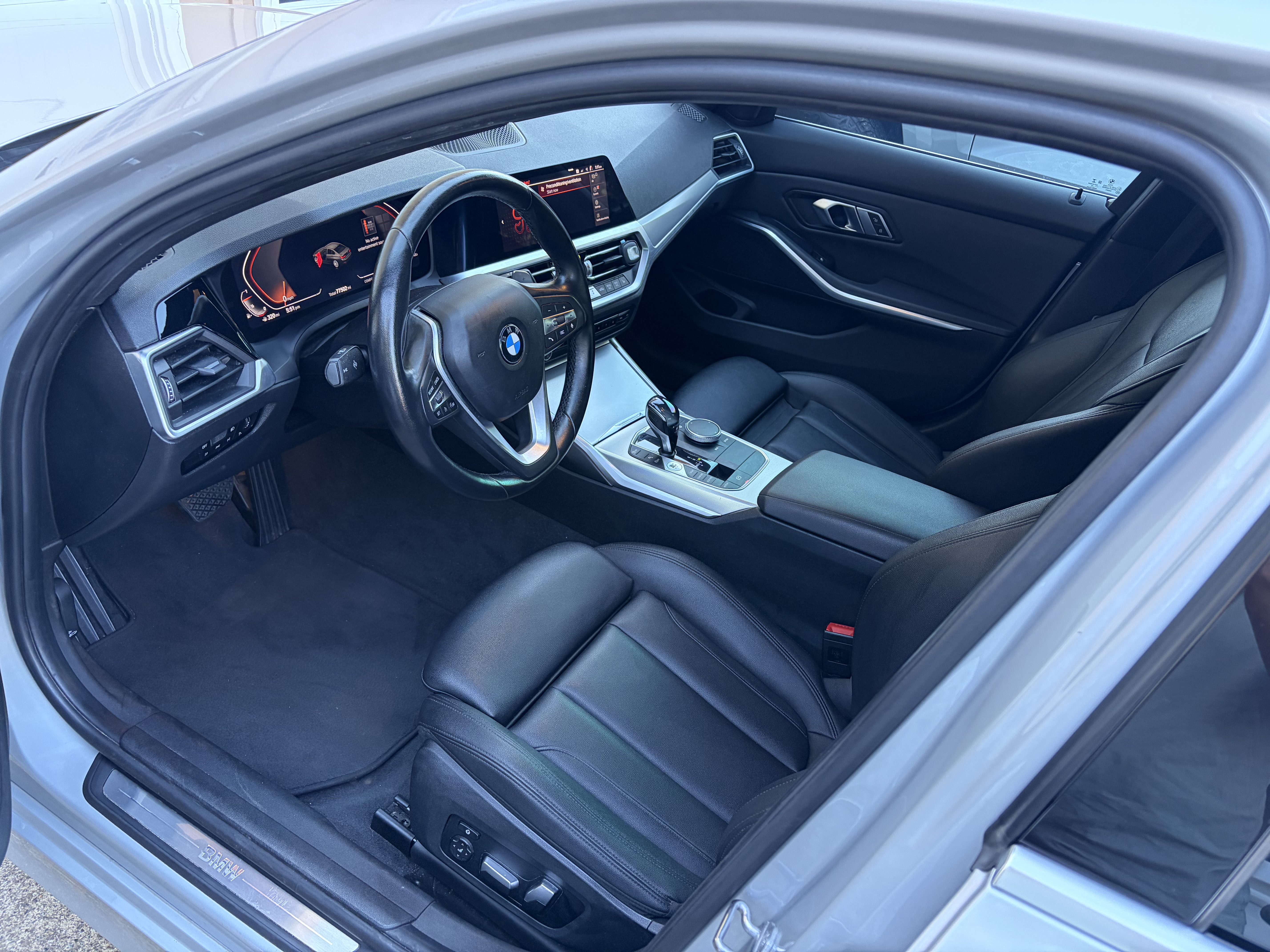 Used 2019 BMW 330i Sedan w/ Convenience Package RWD image 15