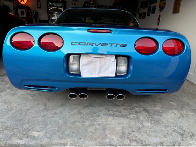 Used 1998 Chevrolet Corvette Coupe w/ Memory Pkg RWD image 14