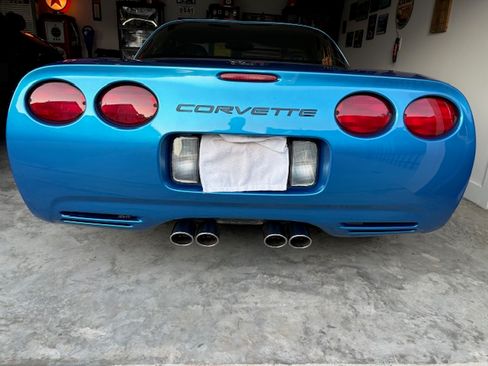 Used 1998 Chevrolet Corvette Coupe w/ Memory Pkg image 14