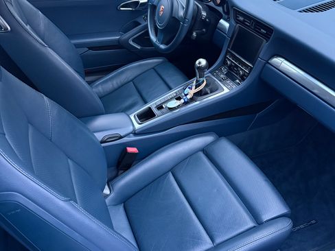 Used 2013 Porsche 911 Carrera image 10