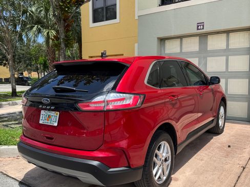 Used 2021 Ford Edge SEL w/ Convenience Package FWD image 5