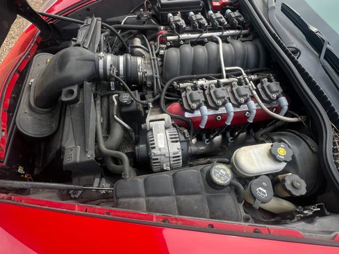 Used 2007 Chevrolet Corvette Coupe w/ Performance Package image 9