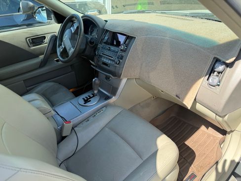 Used 2004 INFINITI FX35 AWD w/ Touring Pkg image 8
