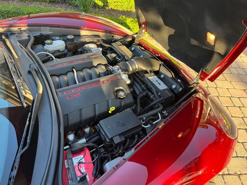 Used 2005 Chevrolet Corvette Convertible w/ Preferred Equipment Group image 18