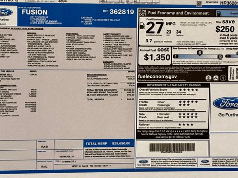 Used 2017 Ford Fusion SE w/ Equipment Group 201A FWD image 12