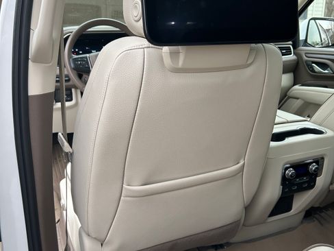 Used 2024 GMC Yukon XL Denali w/ Max Trailering Package image 10