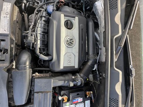 Used 2012 Volkswagen Beetle Turbo image 11