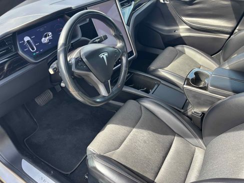 Used 2018 Tesla Model S 75D image 17
