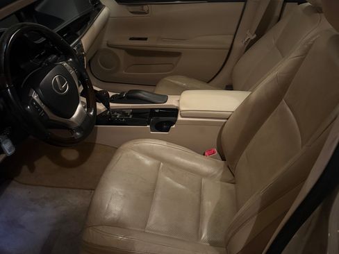 Used 2013 Lexus ES 350 w/ Luxury Pkg image 1