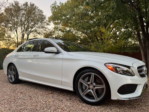 Used 2015 Mercedes-Benz C 300 Sedan image 1